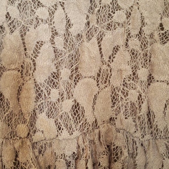 Light grey lace tank - Picture 4 of 4